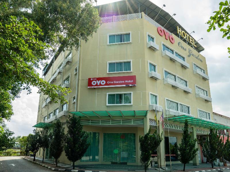 One Garden @ Senawang Hotel 3*